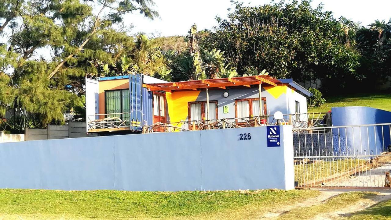 Blue Space Beach House Port Shepstone Dış mekan fotoğraf